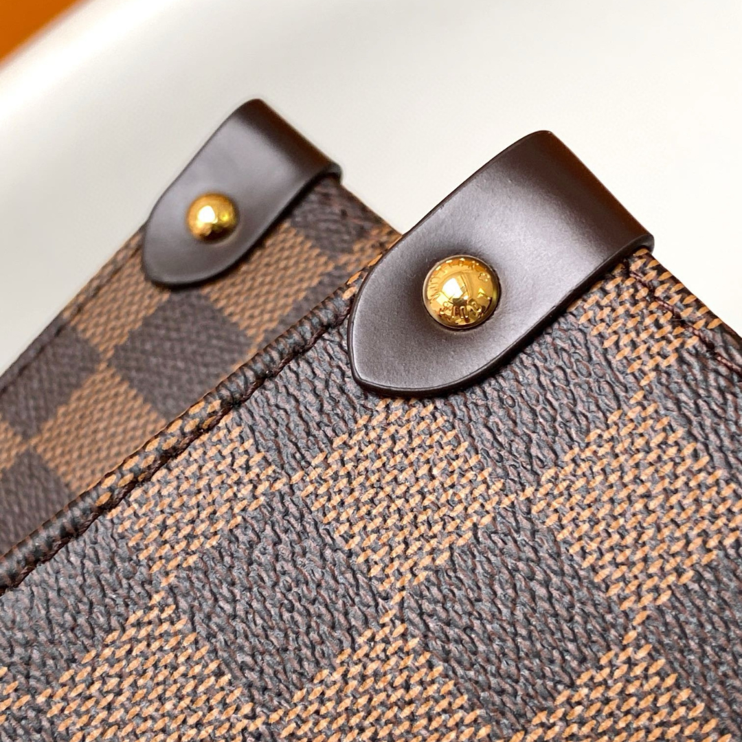 LOUIS VUITTON – ONTHEGO MM CARTERA