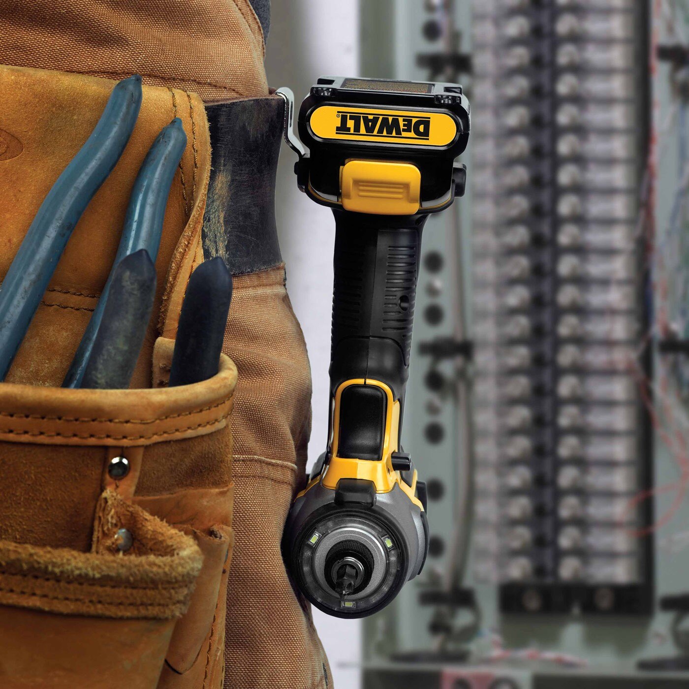 DeWalt DCF815S2 1/4" 12V MAX Cordless Impact Driver Kit