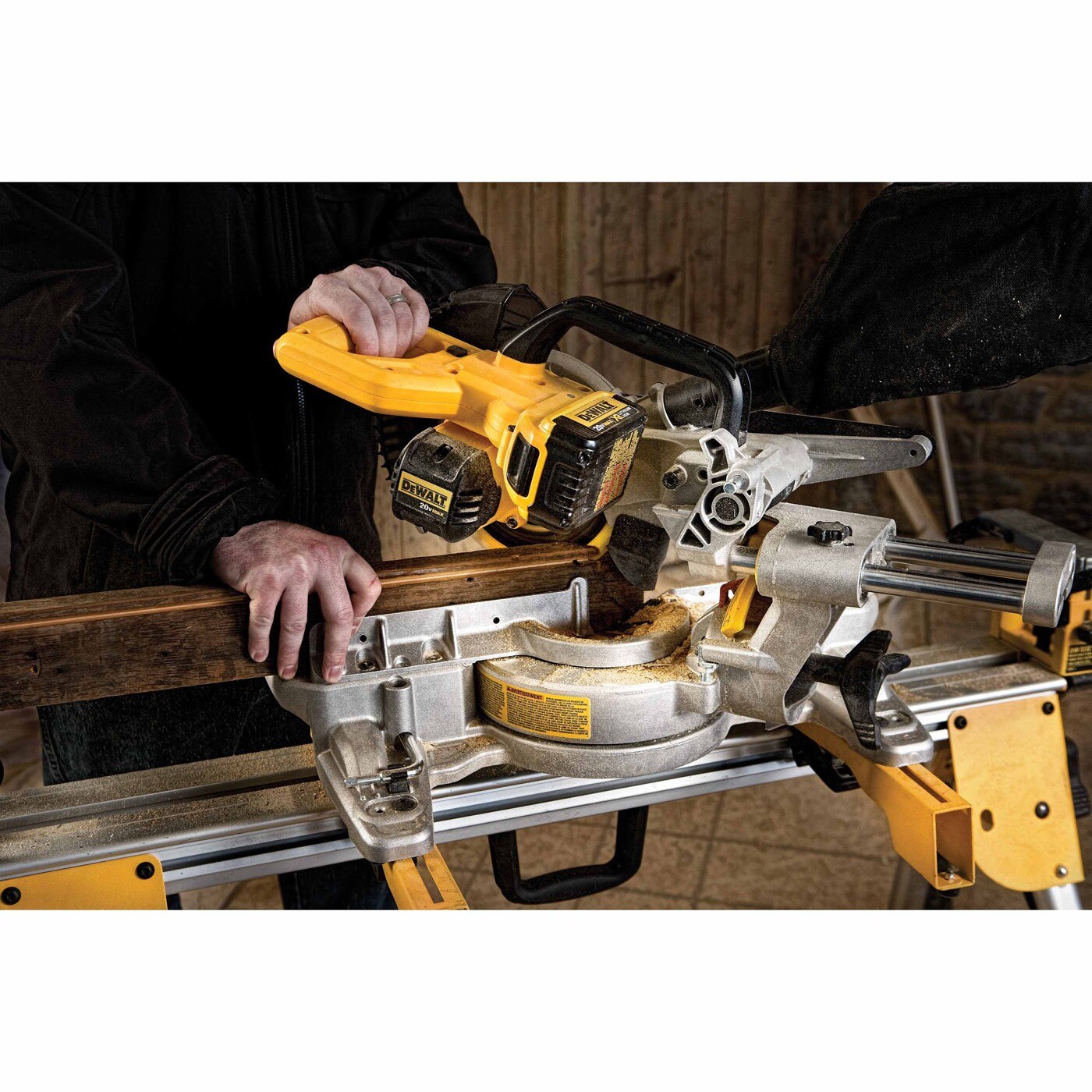 DeWalt DCS361M1 20V MAX 7-1/4" Cordless Sliding Miter Saw Kit