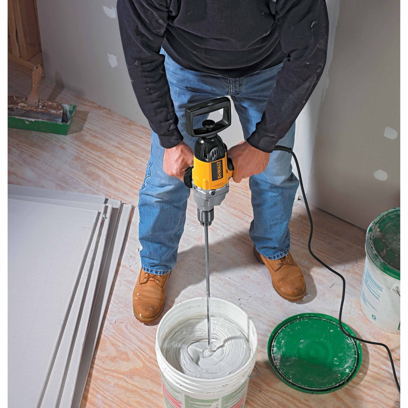 DeWalt DW130V 1/2" Heavy-Duty Spade Handle Drill