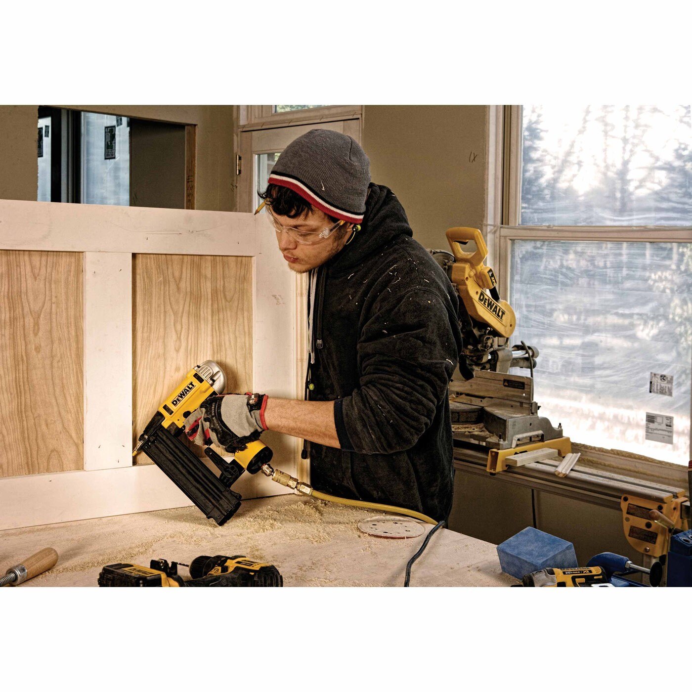 DeWalt DWFP12233 2-1/8" 18GA Precision Point Brad Nailer
