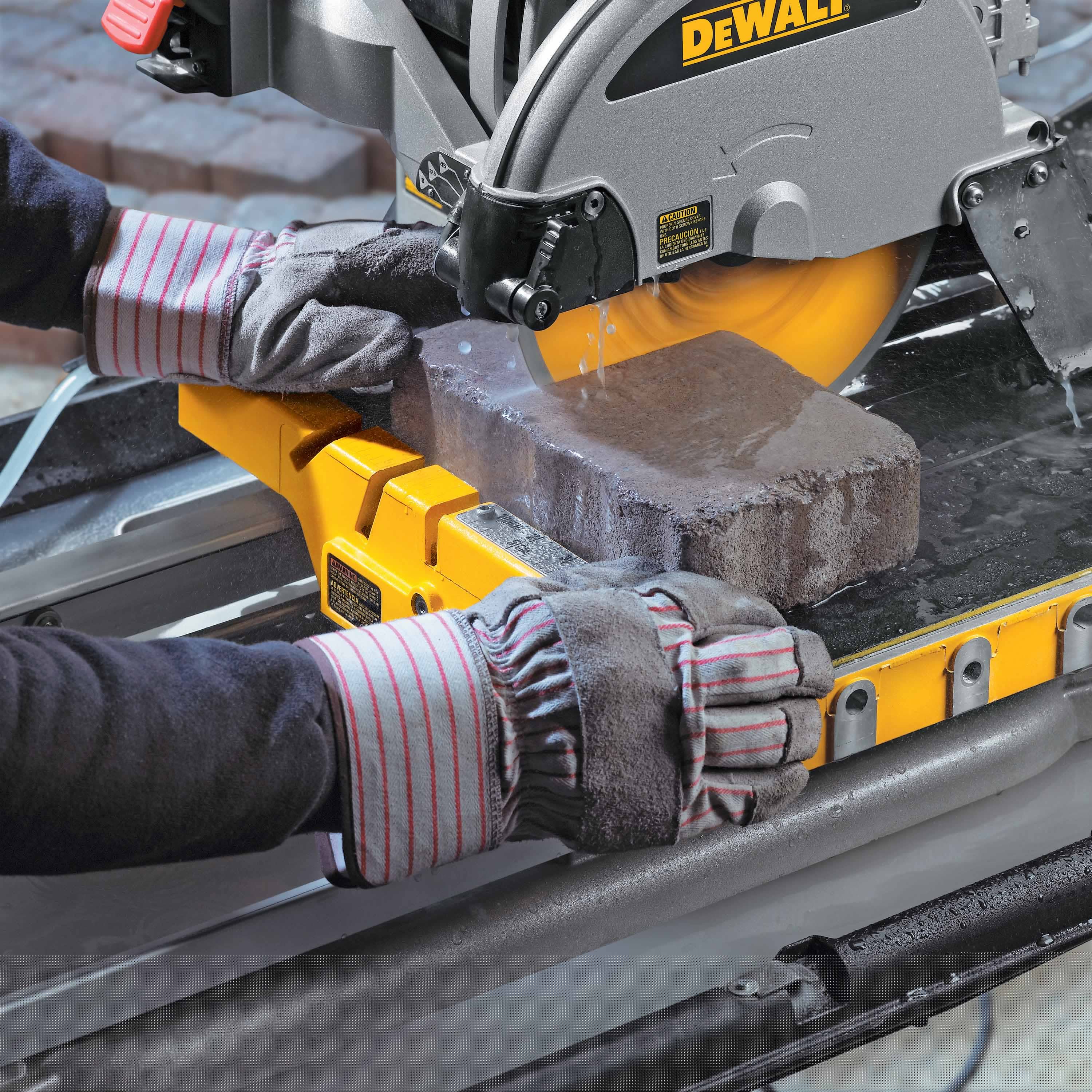 DeWalt D24000 Heavy-Duty 10" Wet Tile Saw