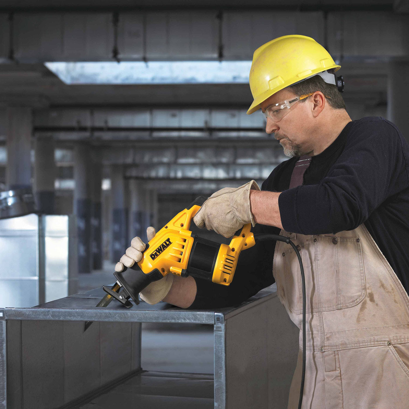 DeWalt DWE357 10 Amp Compact Reciprocating Saw