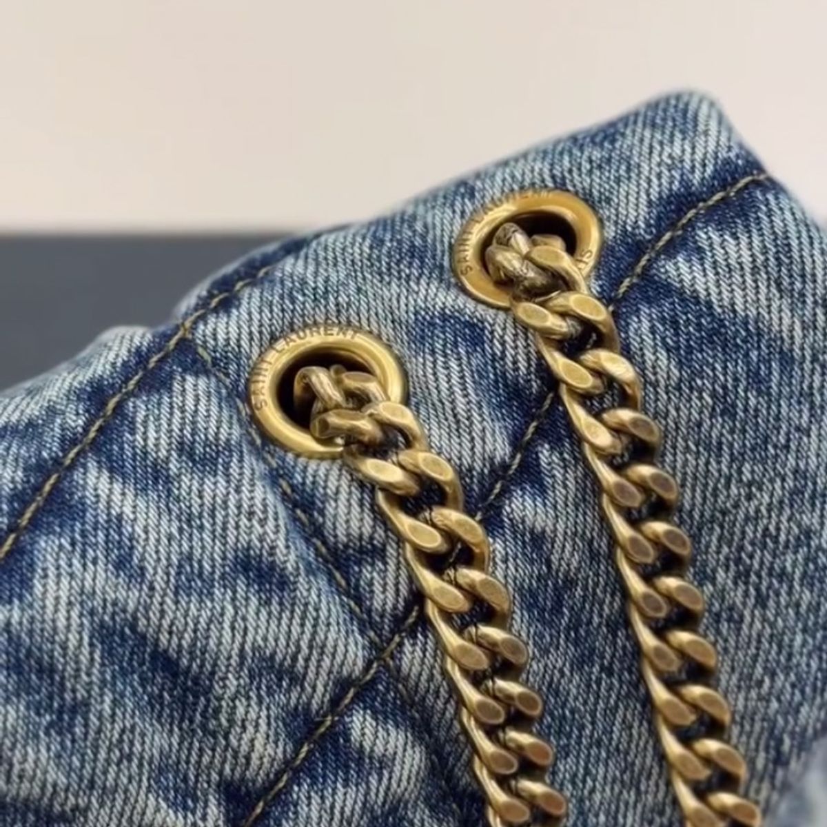 LOULOU PUFFER CARTERA DE GESTEPPTEM VINTAGE-DENIM