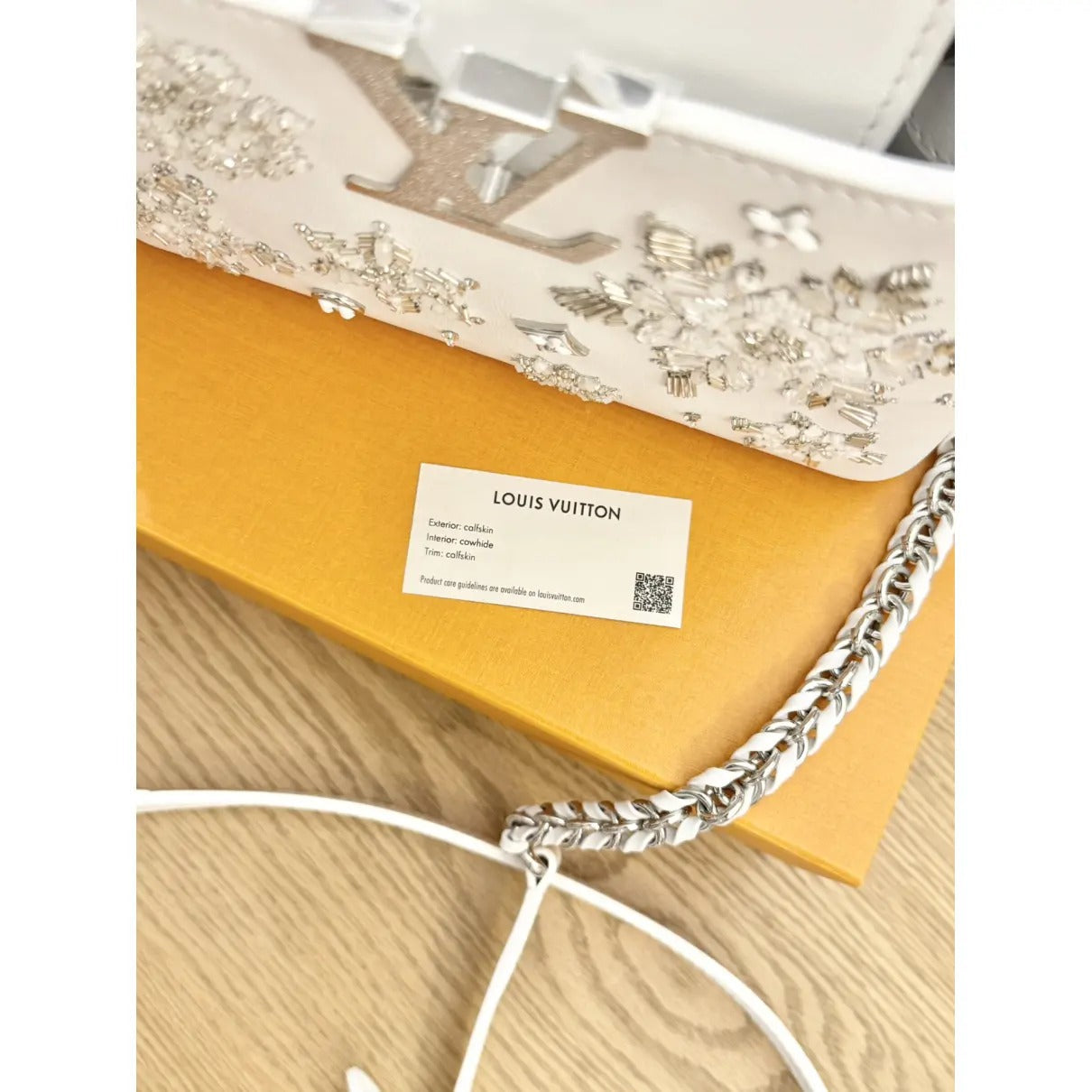 LOUIS VUITTON CAPUCINES MINI-CARTERA