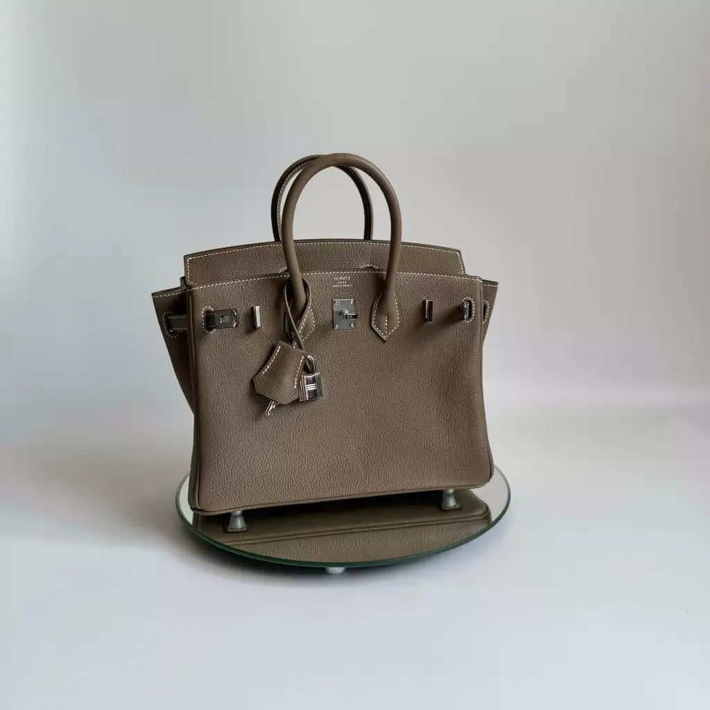 HERMÈS BIRKIN 25 HSS CRAIE/GRIS TOURTERELLE DE TOGO-CUERO CON CEPILLADO DORADO HERRAJES