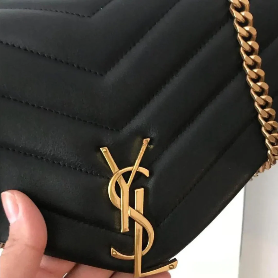 SAINT LAURENT LOULOU SMALL MATELASSÉ CARTERA