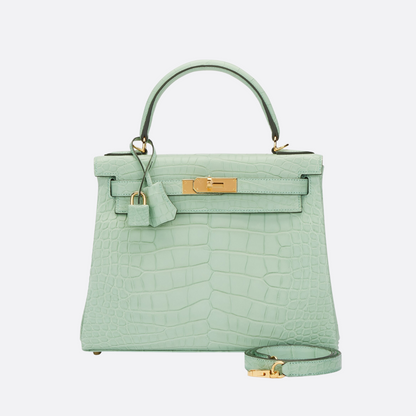 HERMÈS VERT D'EAU MATTA ALLIGATOR RETOURNE KELLY 28 CON DORADO HERRAJES, 2021 (EDICIÓN LIMITADA)
