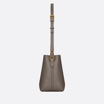 YVES SAINT LAURENT – LE 37 CARTERA DE BRILLANTE CUERO