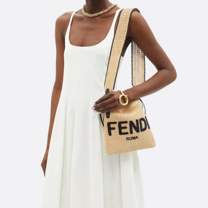 FENDI SACK SMALL TEJIDA BOLSO DE PAJA EN BEIGE