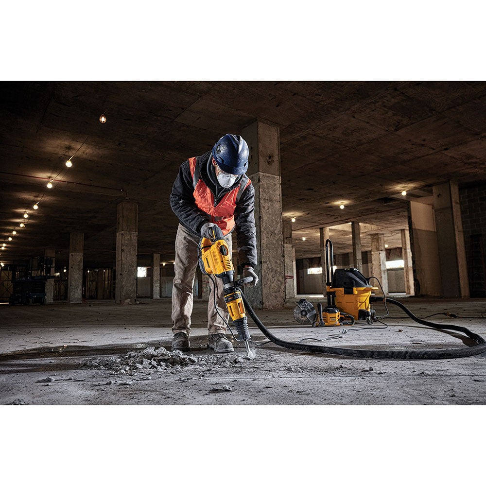 DeWalt D25832K 16 LBS. SDS Max Chipping Hammer Kit