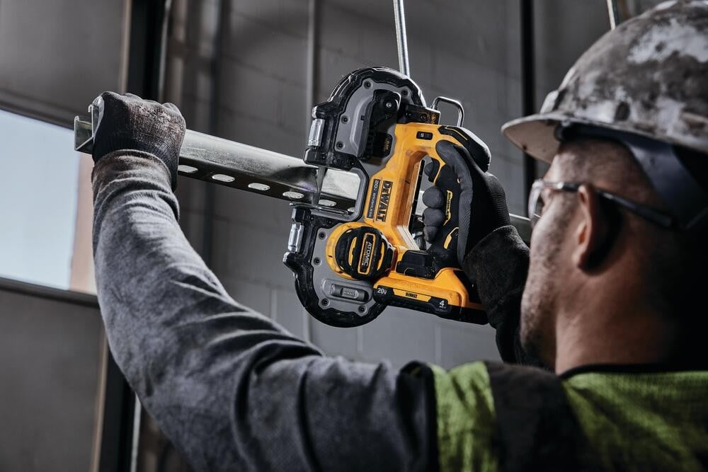 DEWALT DCS377Q1 ATOMIC 20V MAX* Brushless Cordless 1-3/4 in. Compact Bandsaw Kit