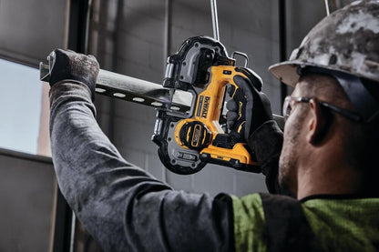 DEWALT DCS377Q1 ATOMIC 20V MAX* Brushless Cordless 1-3/4 in. Compact Bandsaw Kit