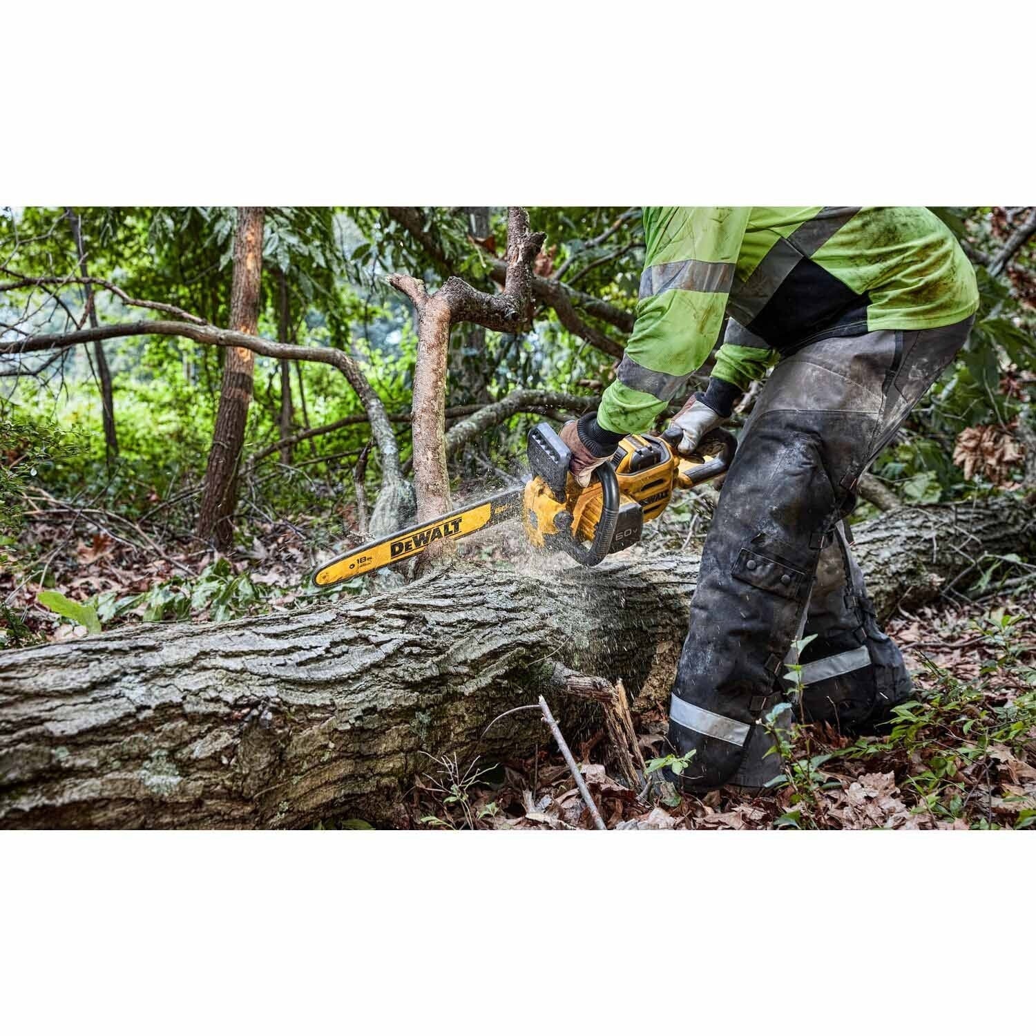 DeWalt DCCS672X1 60V MAX* 18 in. 3.0Ah Brushless Cordless Chainsaw