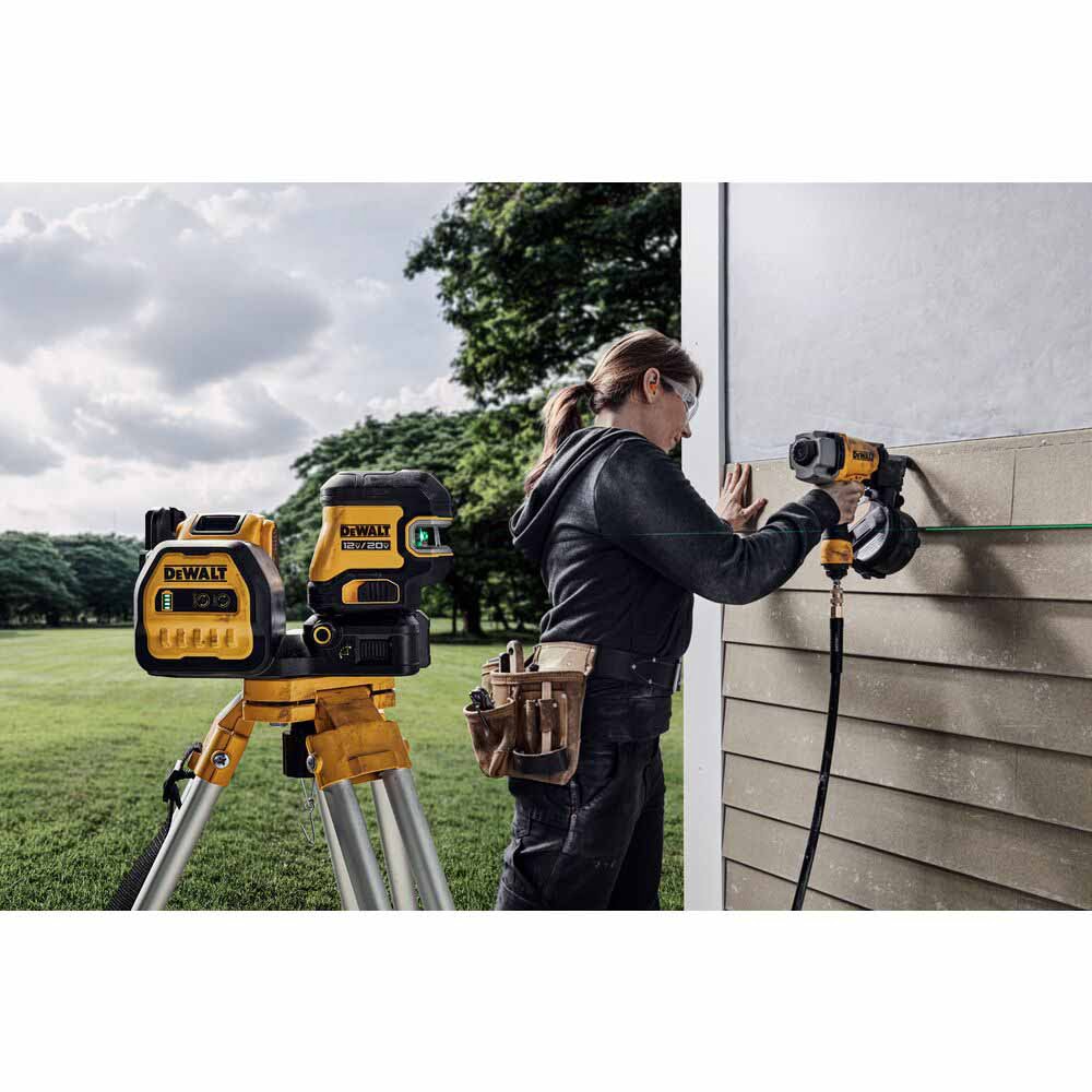 DeWalt DCLE34520G 20V Cross line 5 Spot Combo Laser Kit w/ Battery