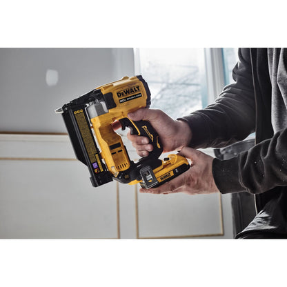 DeWalt DCN623D1 20V Max 23Ga Pin Nailer Kit