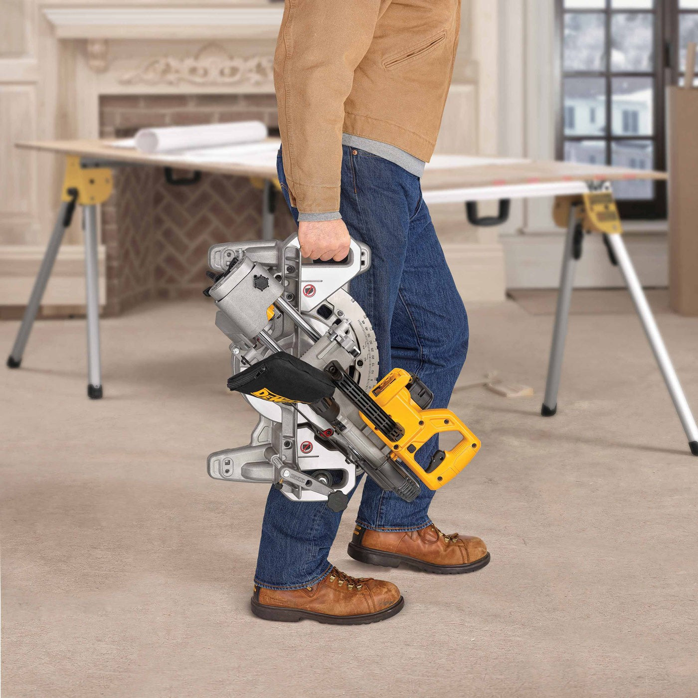 DeWalt DCS361M1 20V MAX 7-1/4" Cordless Sliding Miter Saw Kit