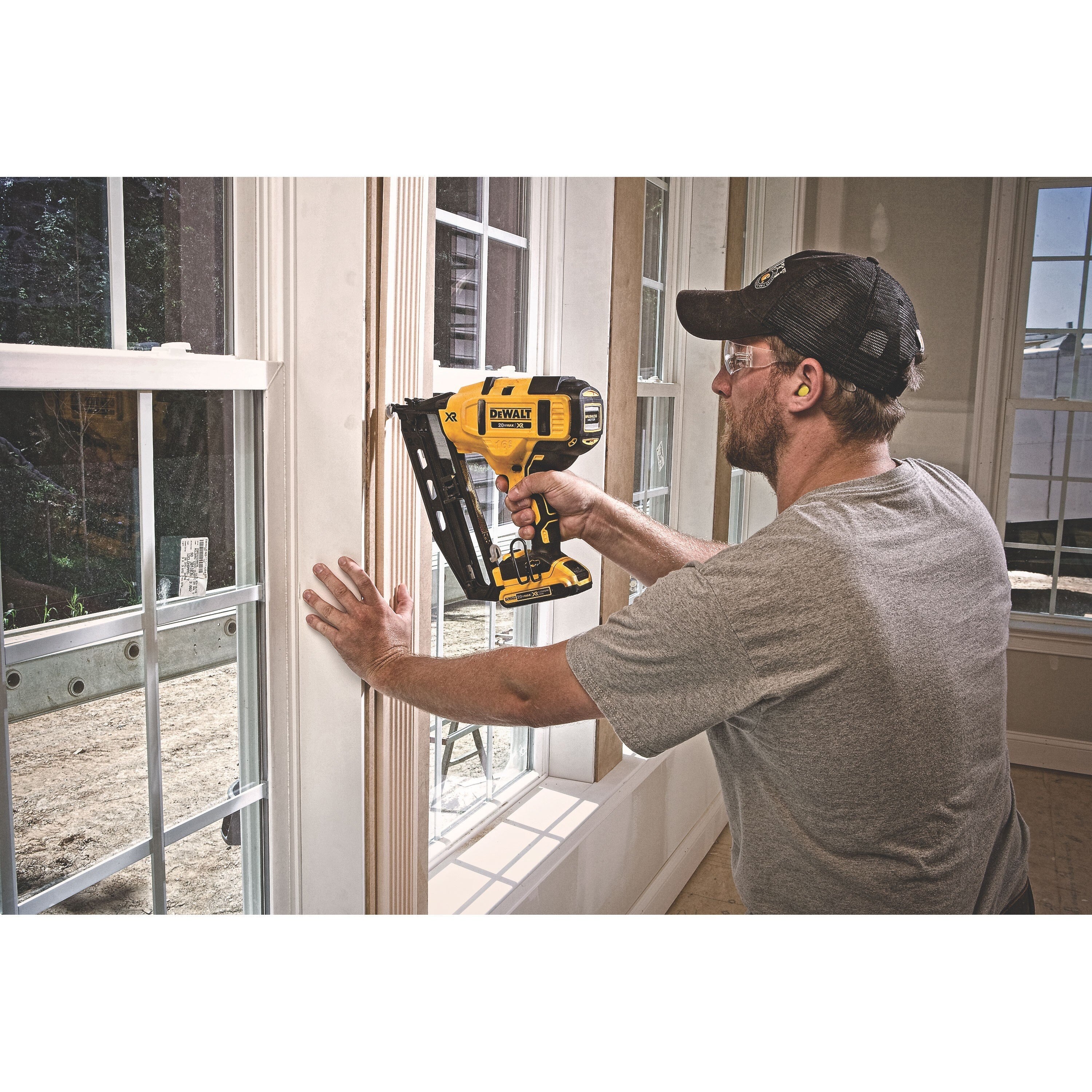 DeWalt DCN660B 20V MAX 16Ga Angled Cordless Finish Nailer Bare Tool