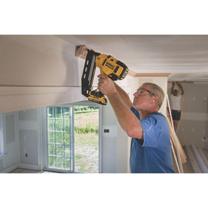 DeWalt DCN660D1 20V MAX 16Ga Angled Cordless Finish Nailer Kit