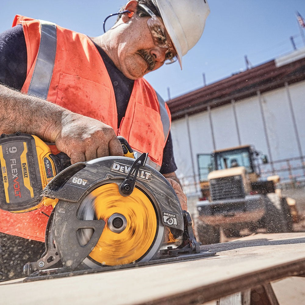 DeWalt DCS578B 60V Max 7-1/4 Brushless Circ Saw Bare