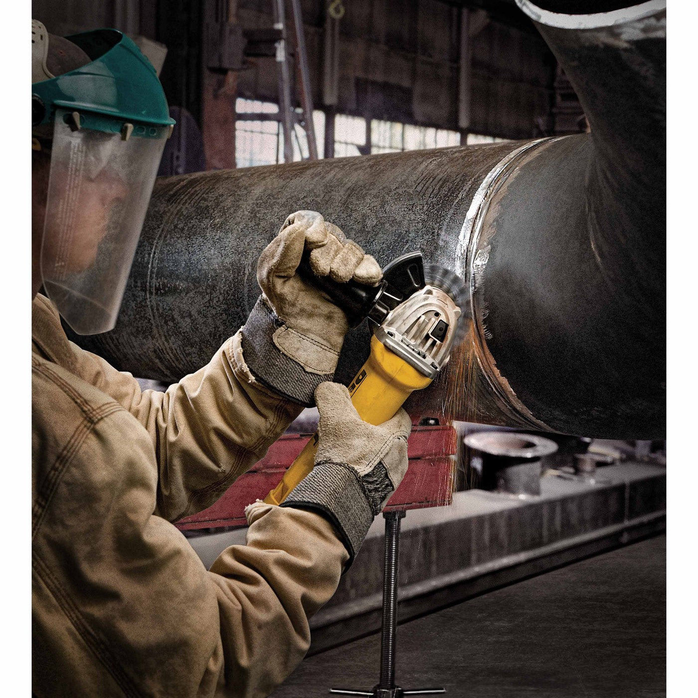 DeWalt DWE402 4-1/2" 11 Amp Angle Grinder