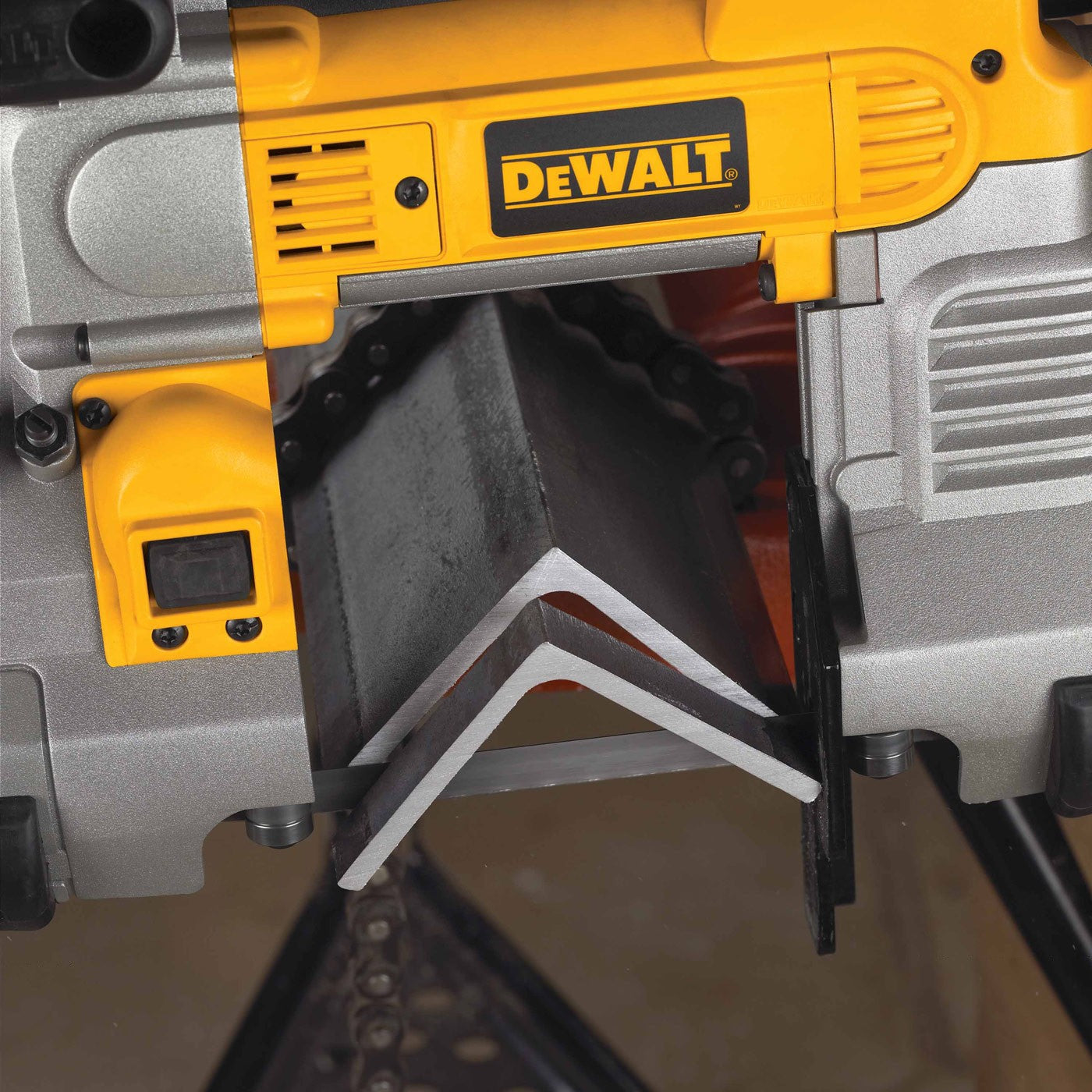 DeWalt DWM120 Heavy-Duty Variable Speed Deep Cut Portable 44-7/8" , 10 Amp Band Saw