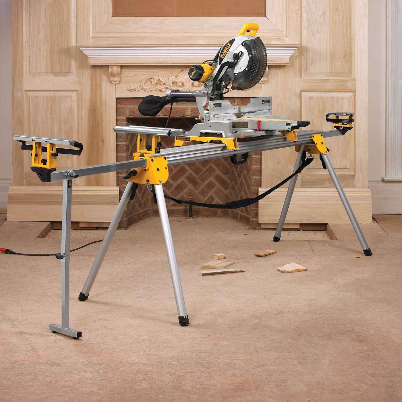 DeWalt DWS780 12" Double Bevel Sliding Compound Miter Saw