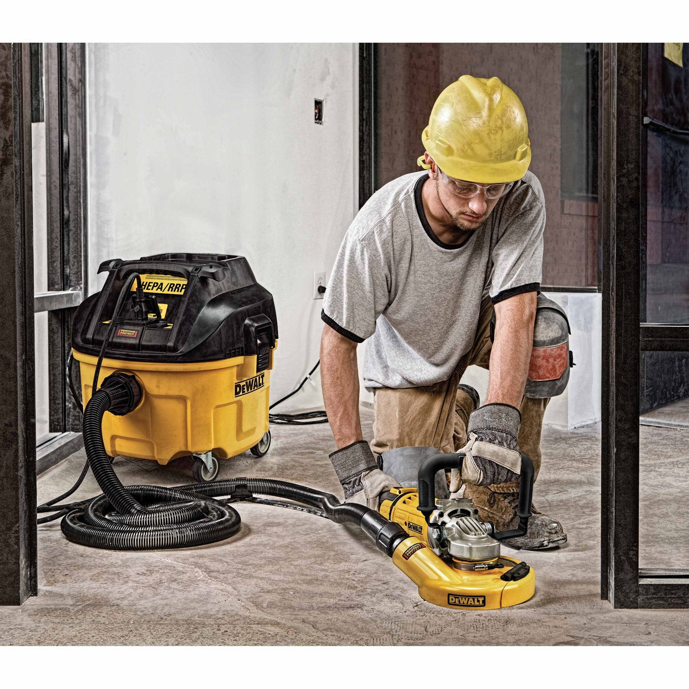 DeWalt DWV010 8 Gal HEPA/RRP Dust Extractor Vacuum with Automatic Filter Cleaning