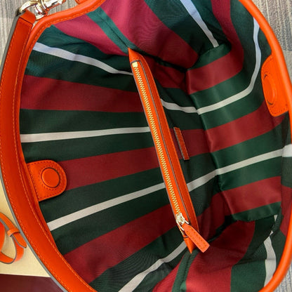 MEDIANA GG-EMBLEM-BOLSO TIPO MARSUPIO GUCCI