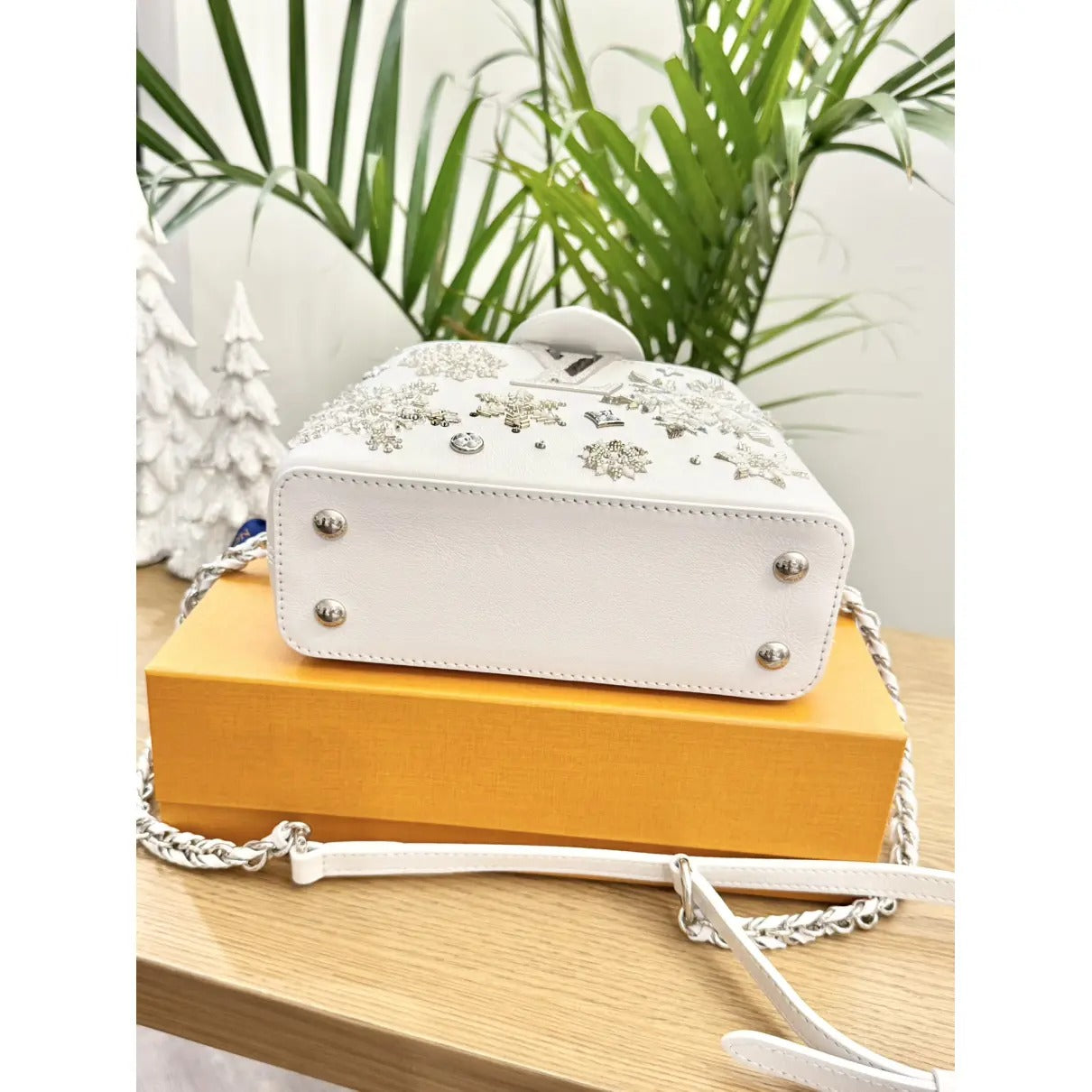 LOUIS VUITTON CAPUCINES MINI-CARTERA