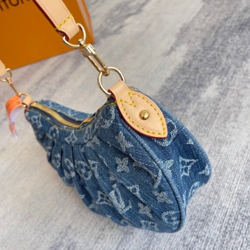 POCHETTE VALLEY-CARTERA DE LOUIS VUITTON